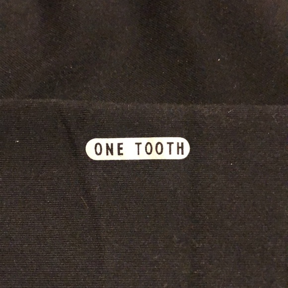 One Tooth leggings - Picture 2 of 3